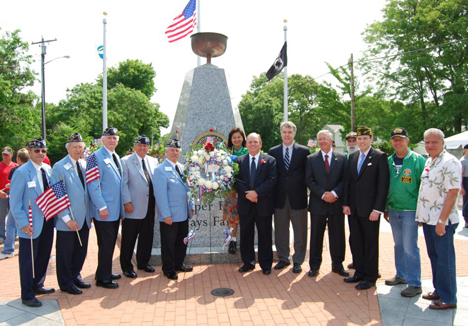 Islandia Village Honors its Veterans at Memorial Day Dedication Islandia Village Honors its Veterans at Memorial Day Dedication