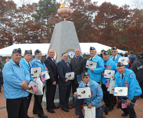 Islandia Village Allan Dorman Dedicates New War Veterans Memorial Islandia Village Allan Dorman Dedicates New War Veterans Memorial