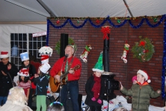 islandia-tree-lighting-12-1-12-031