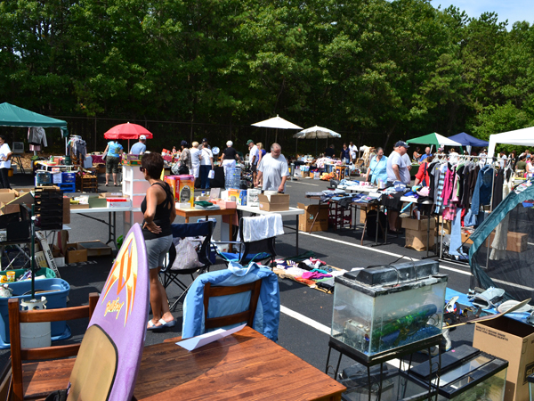 Village of Islandia’s Ye Olde Fashioned Tag Sale