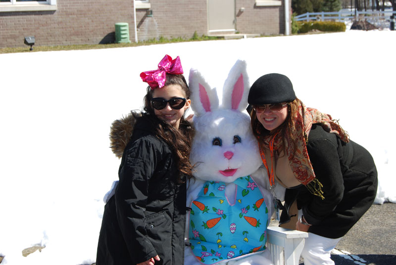 Snow and Cold Weather Does Not Stop the Fun at the Village of Islandia’s 13th Annual Easter Egg Hunt